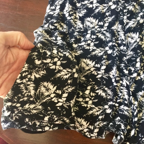 Forever 21 romper - Picture 2 of 7